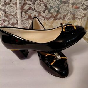 Black Patent Leather Low Block Pumps Size 8 NWOBox. Insjoy